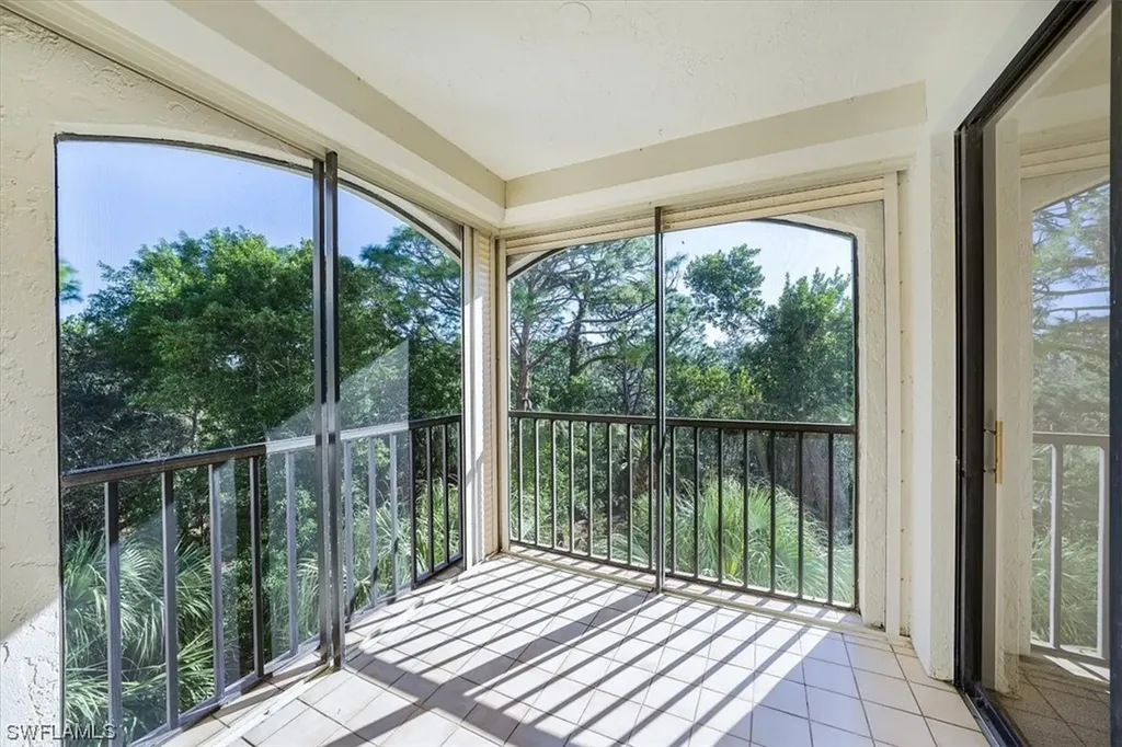 6500 Valen Way Naples FL 34108