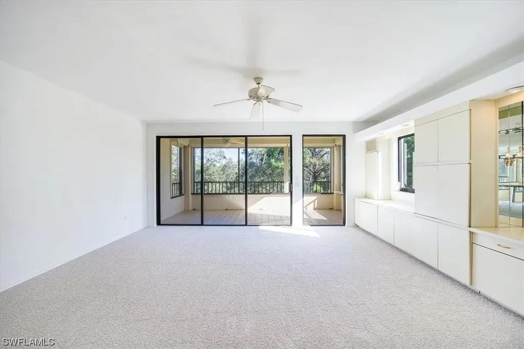6500 Valen Way Naples FL 34108