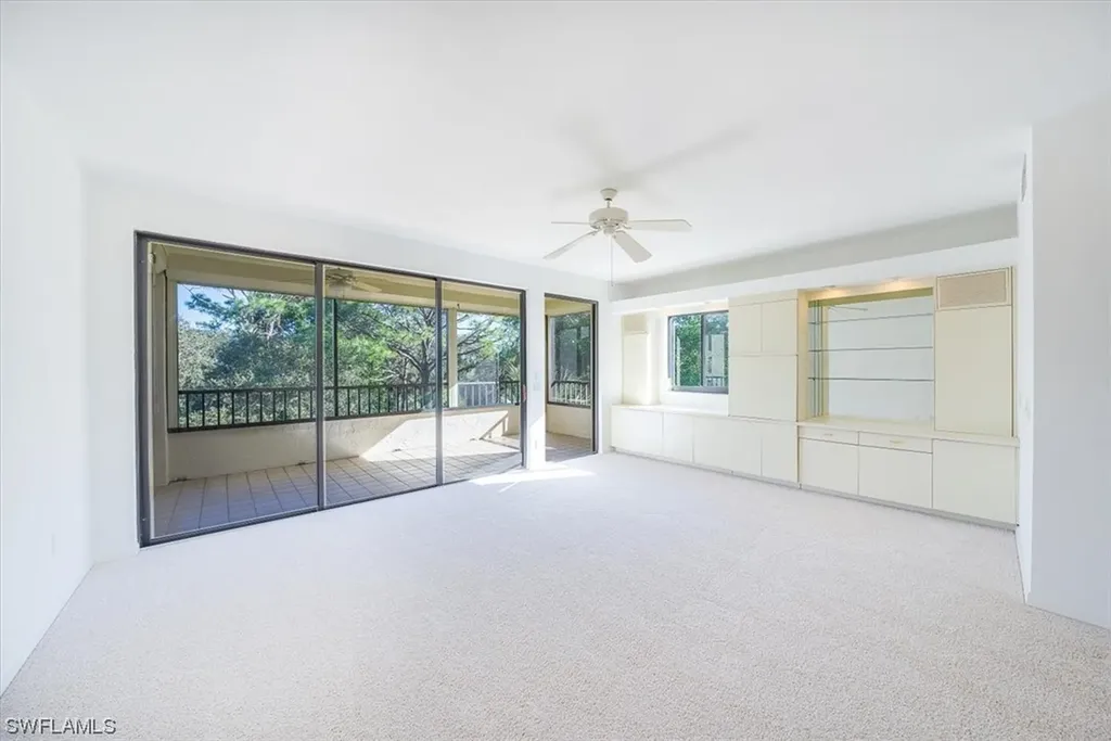 6500 Valen Way Naples FL 34108