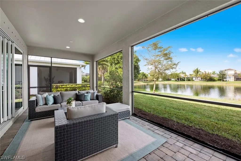 14572 Topsail Drive Naples FL 34114