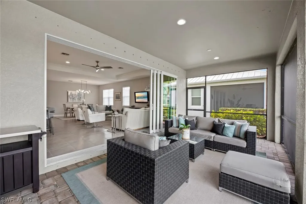 14572 Topsail Drive Naples FL 34114