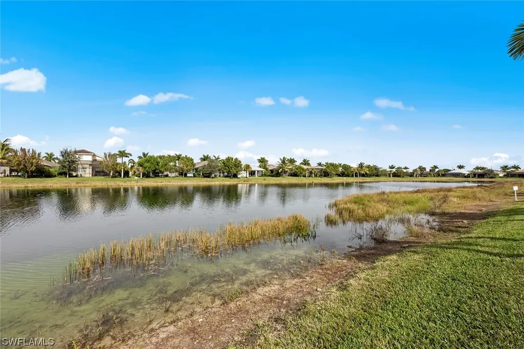 14572 Topsail Drive Naples FL 34114