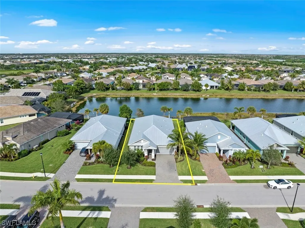 14572 Topsail Drive Naples FL 34114