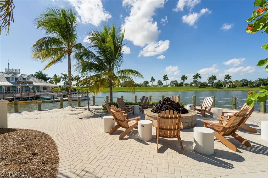 14572 Topsail Drive Naples FL 34114