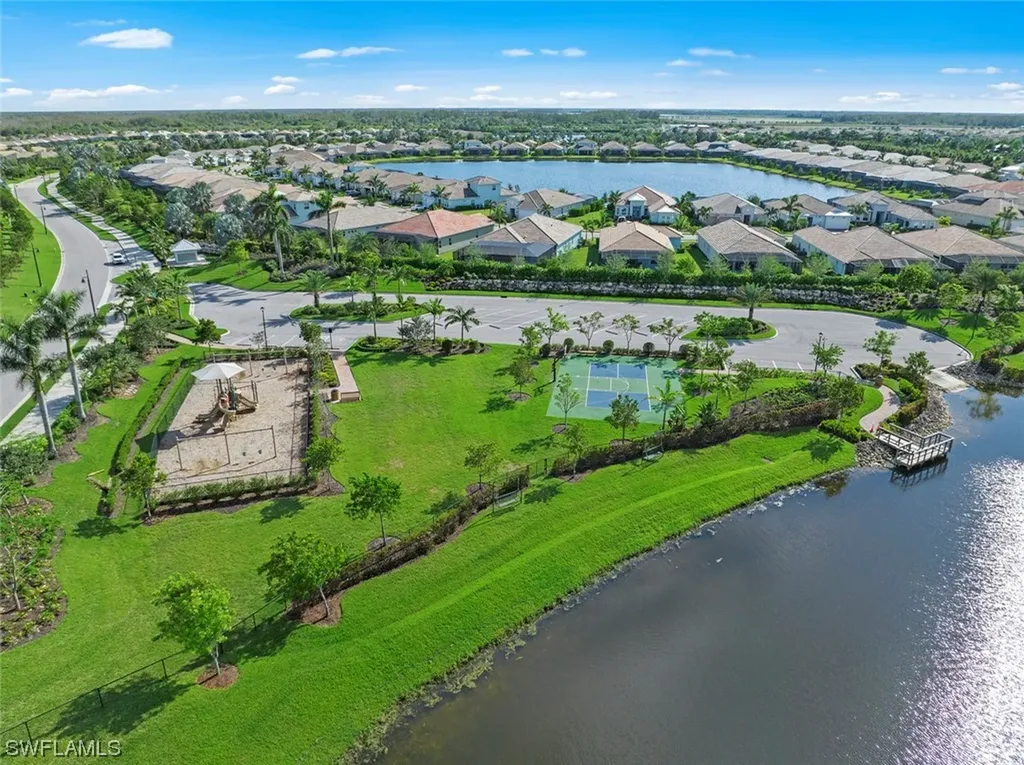 14572 Topsail Drive Naples FL 34114