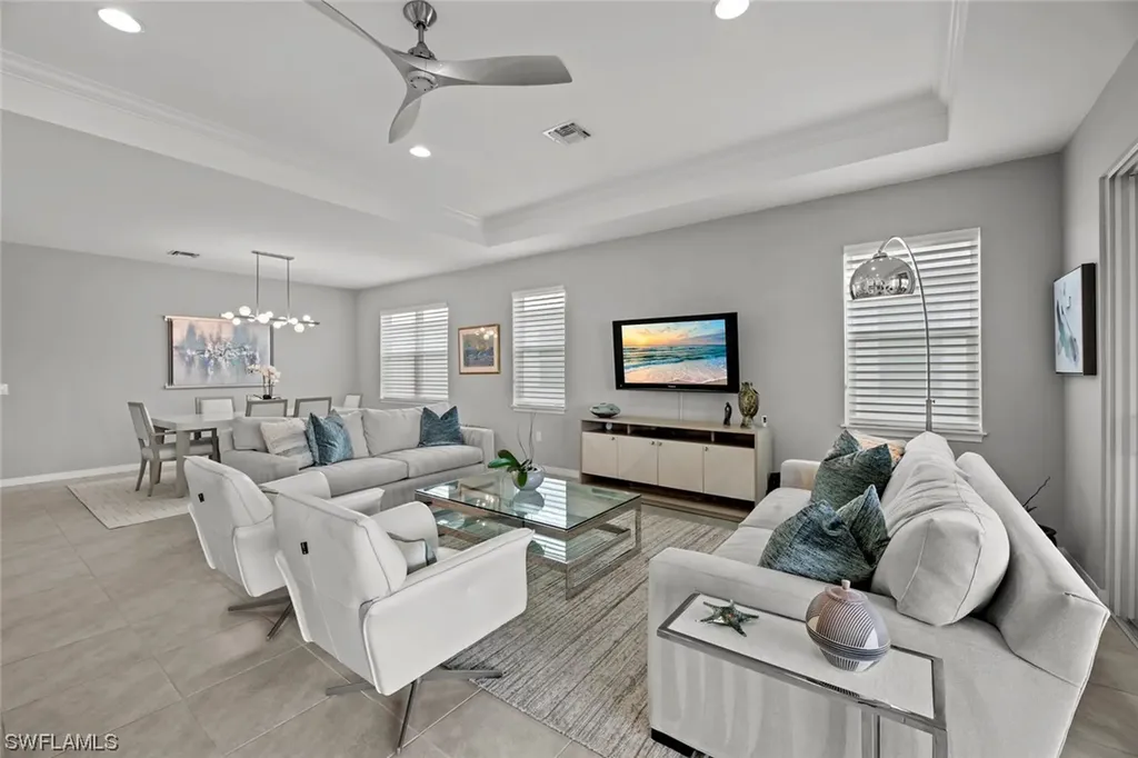14572 Topsail Drive Naples FL 34114