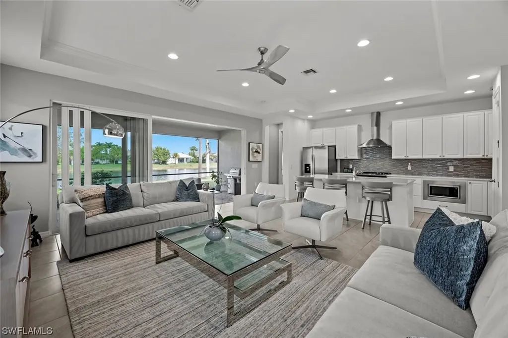 14572 Topsail Drive Naples FL 34114