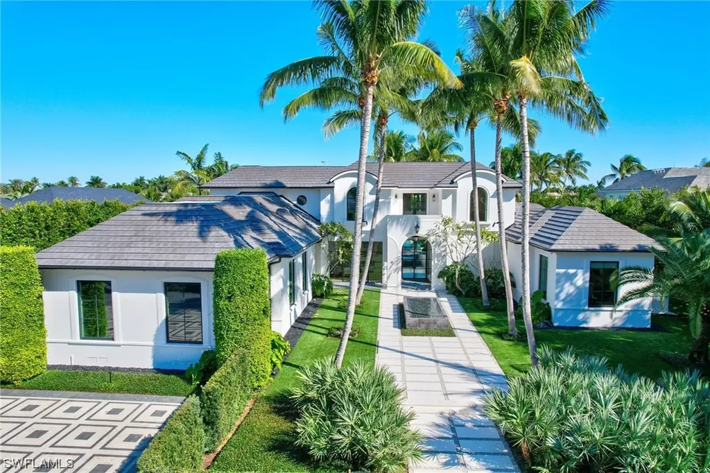Naples FL, 3675 Fort Charles Drive