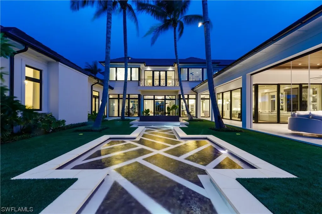 3675 Fort Charles Drive Naples FL 34102