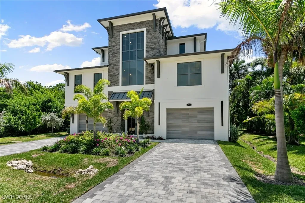 375 Periwinkle Court Marco Island FL 34145