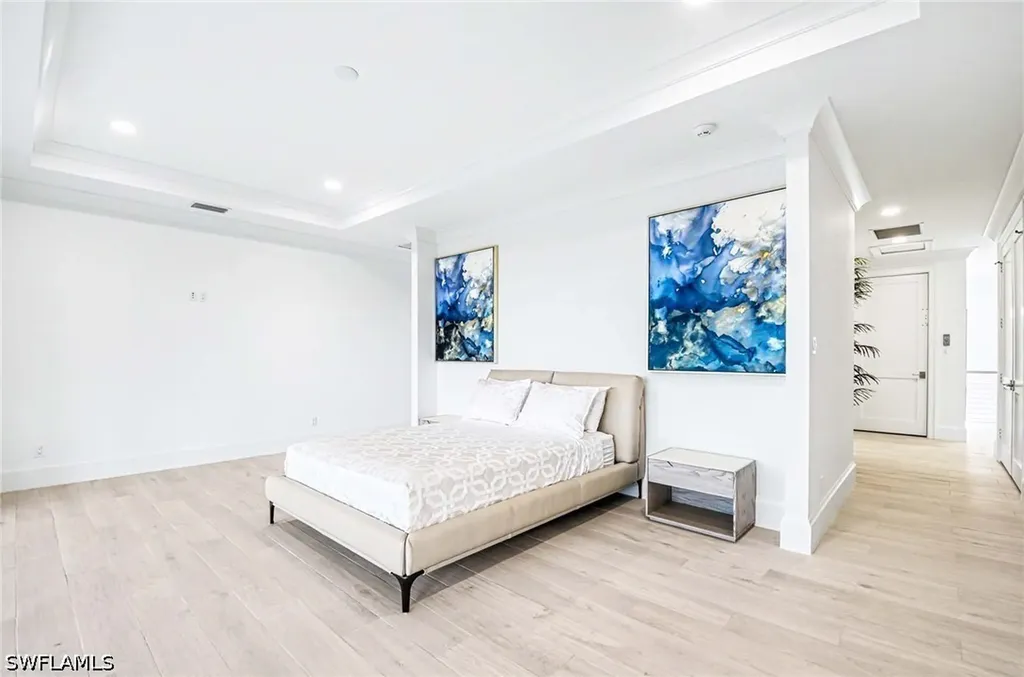 375 Periwinkle Court Marco Island FL 34145
