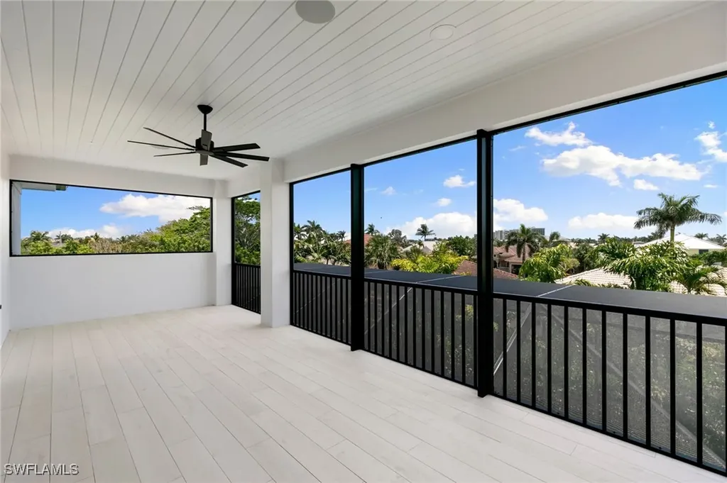 375 Periwinkle Court Marco Island FL 34145