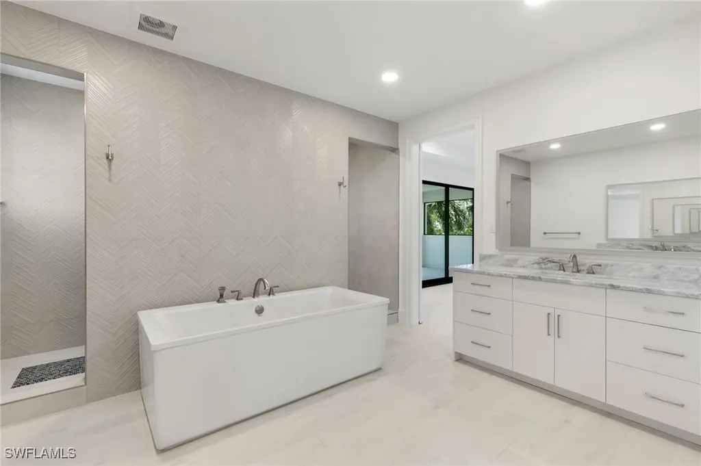 375 Periwinkle Court Marco Island FL 34145