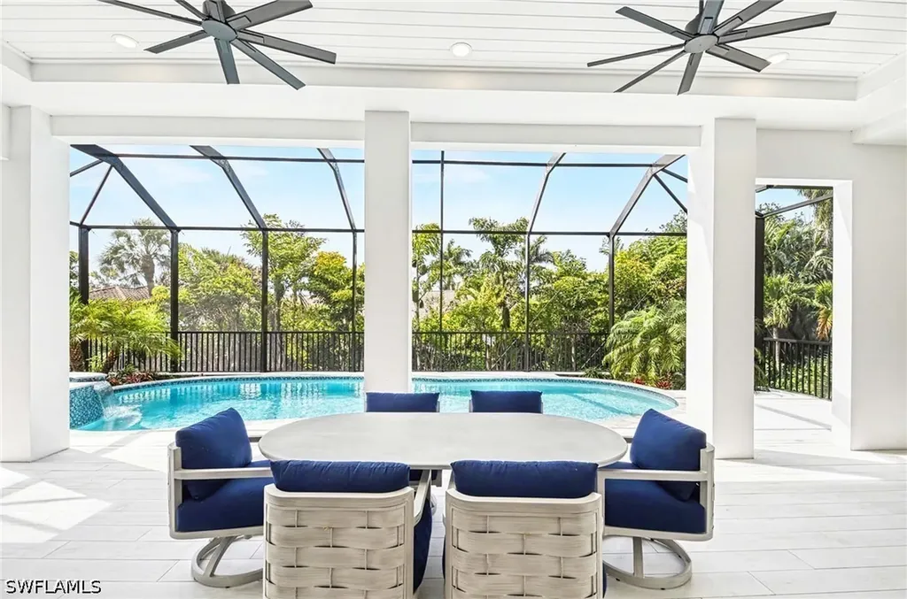 375 Periwinkle Court Marco Island FL 34145