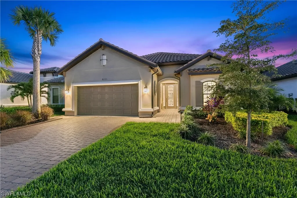 8235 Promoso Court Naples FL 34114
