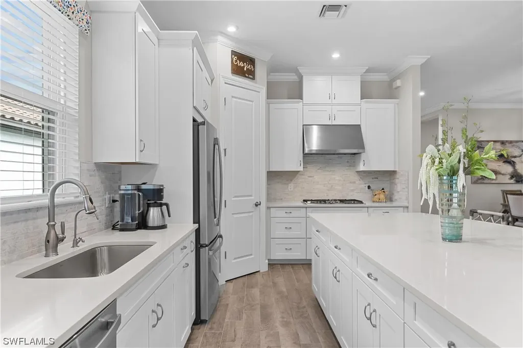 8235 Promoso Court Naples FL 34114