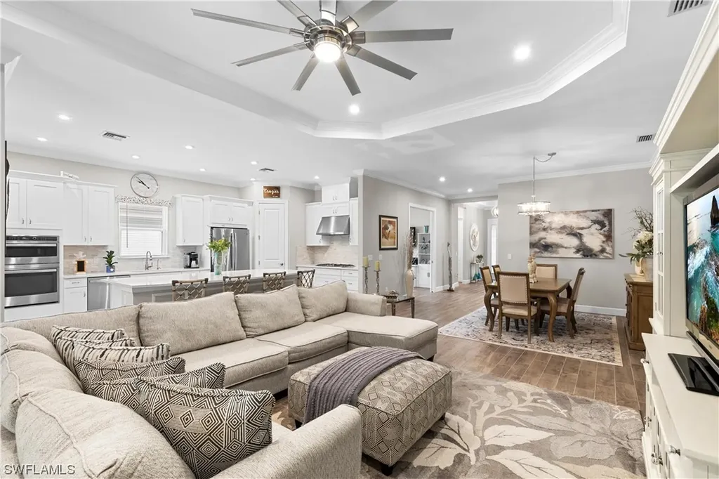 8235 Promoso Court Naples FL 34114