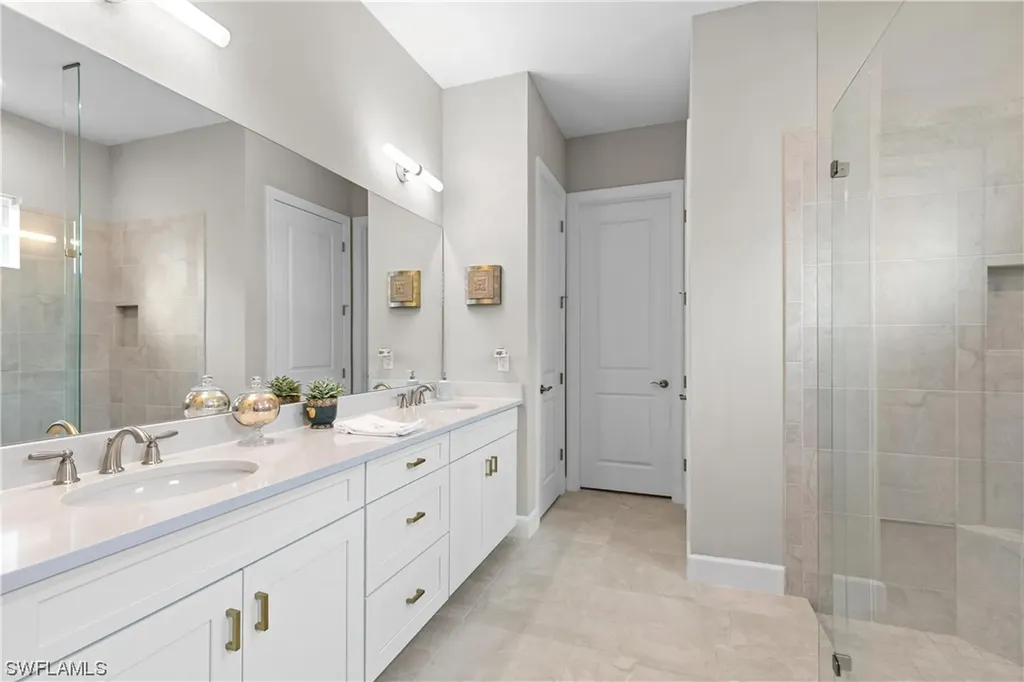 8235 Promoso Court Naples FL 34114