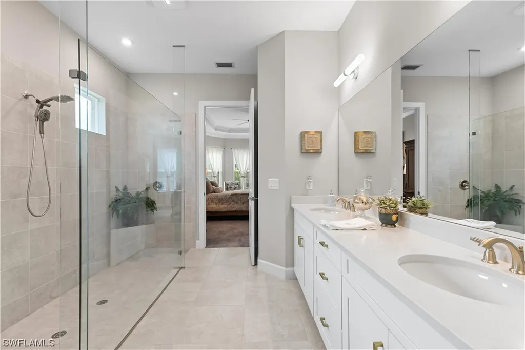 8235 Promoso Court Naples FL 34114