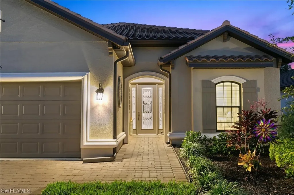 8235 Promoso Court Naples FL 34114