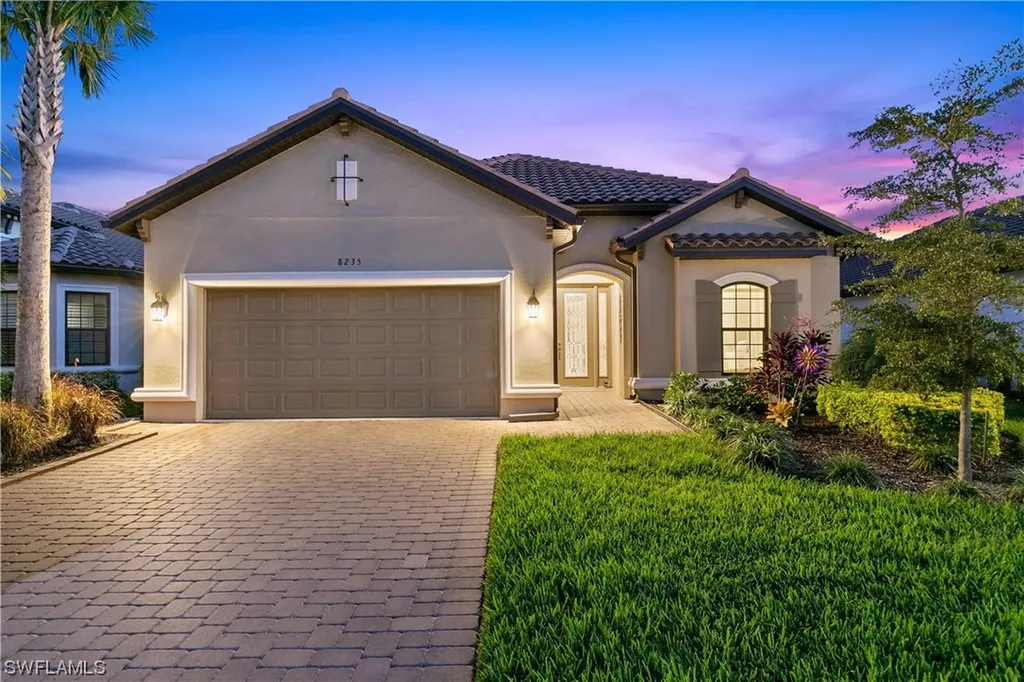 8235 Promoso Court Naples FL 34114