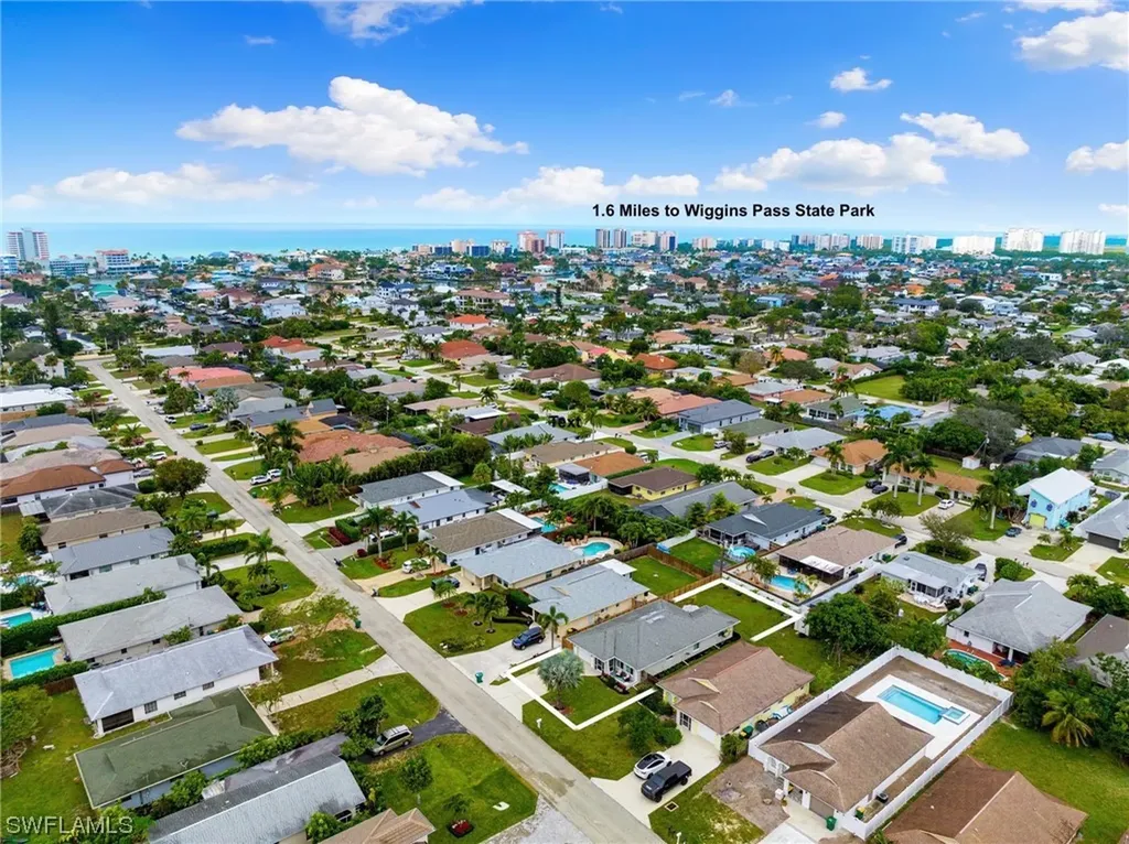 573 98th Avenue N Naples FL 34108
