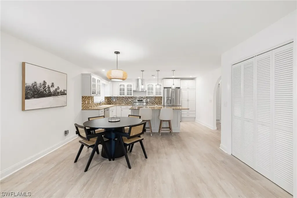 573 98th Avenue N Naples FL 34108