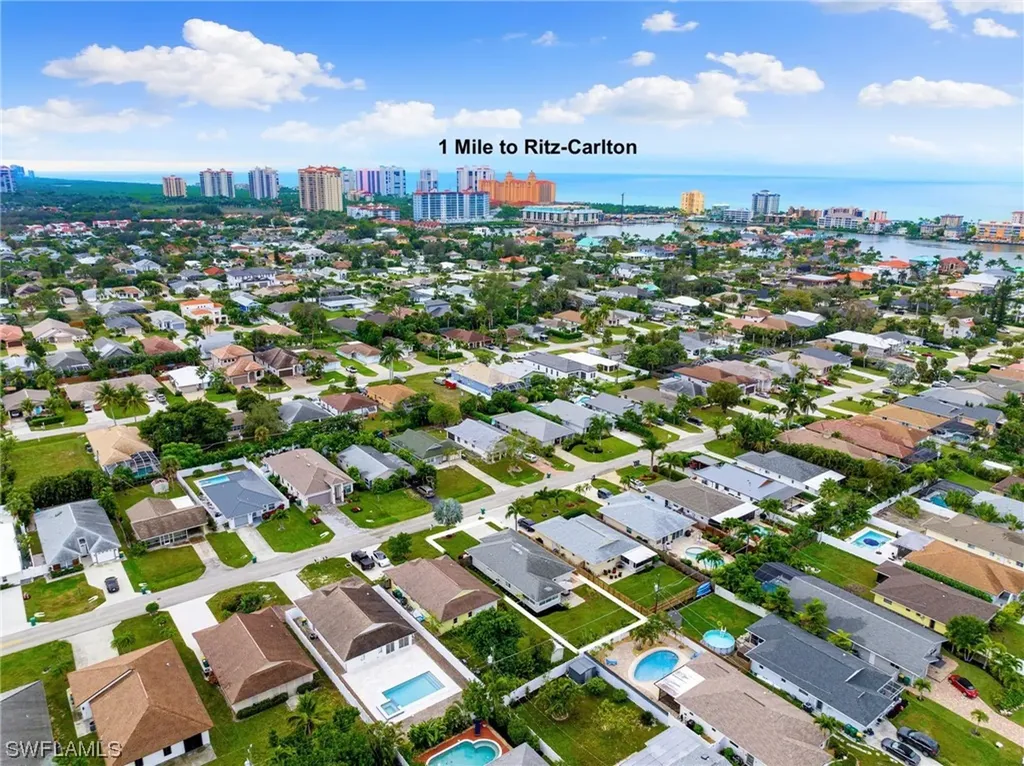 573 98th Avenue N Naples FL 34108