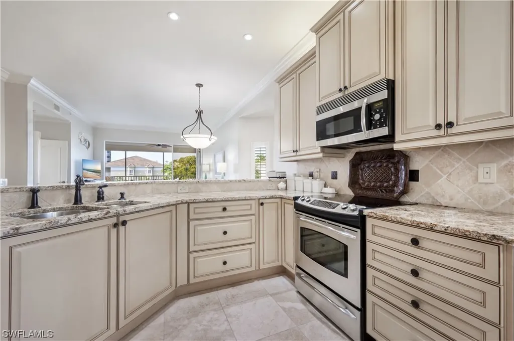 7670 Pebble Creek Circle Naples FL 34108
