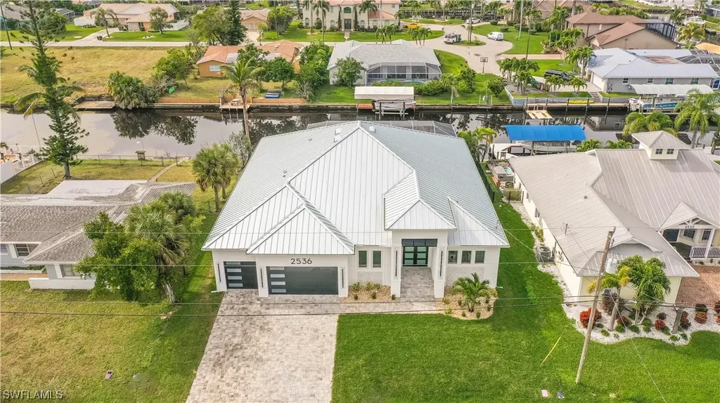 2536 SE 25th Avenue Cape Coral FL 33904