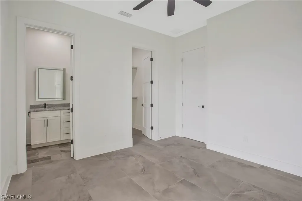 2536 SE 25th Avenue Cape Coral FL 33904
