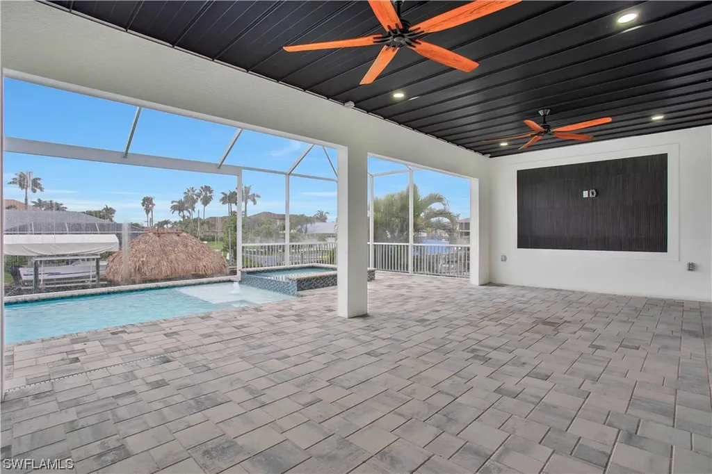2536 SE 25th Avenue Cape Coral FL 33904