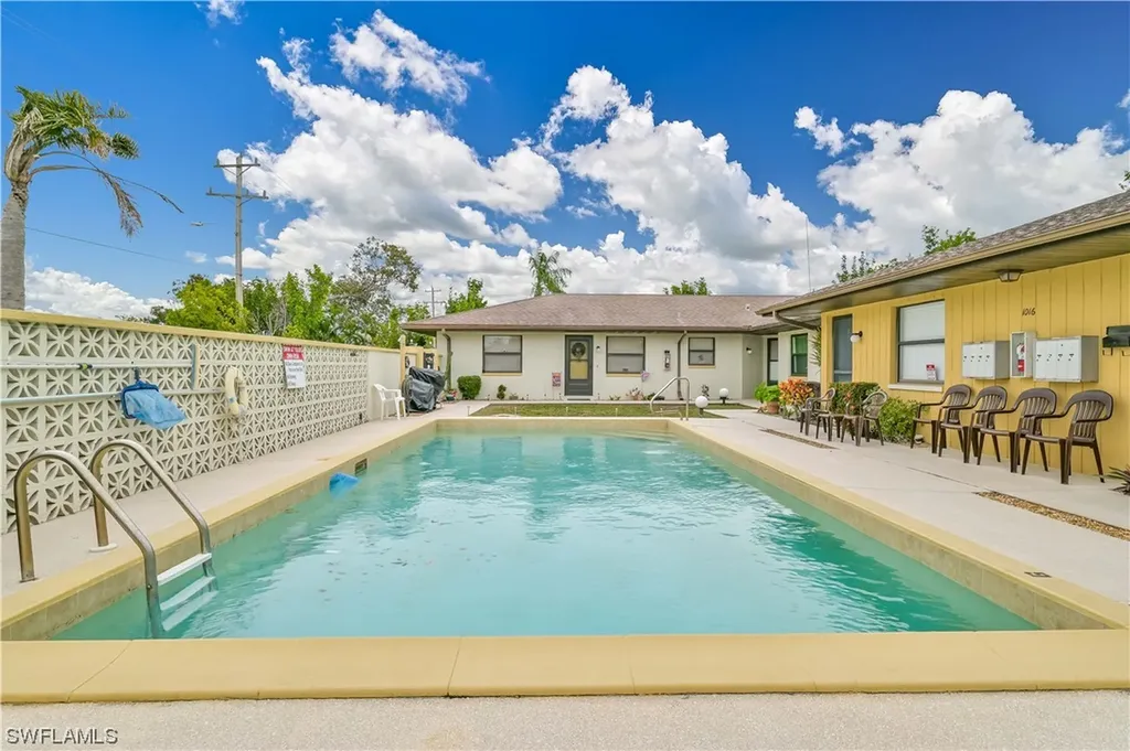 1016 SE 8th Street Cape Coral FL 33990