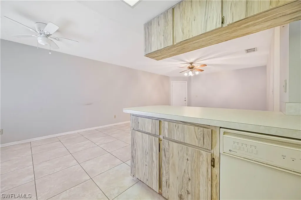 1016 SE 8th Street Cape Coral FL 33990
