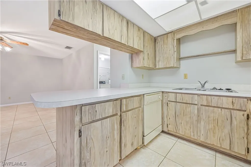 1016 SE 8th Street Cape Coral FL 33990