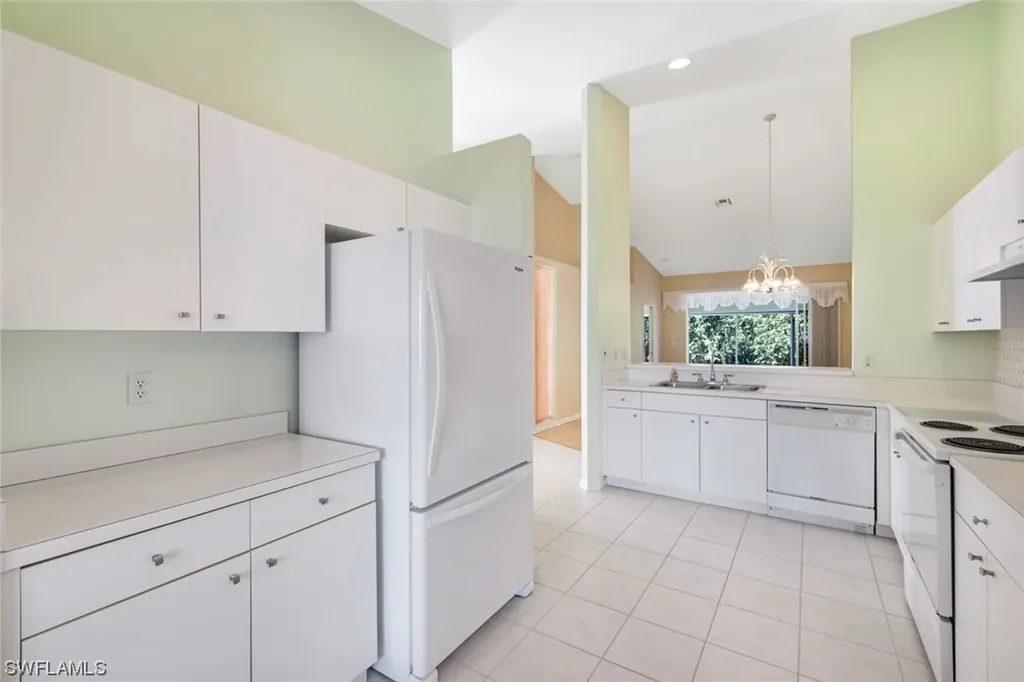5485 Whitten Drive Naples FL 34104