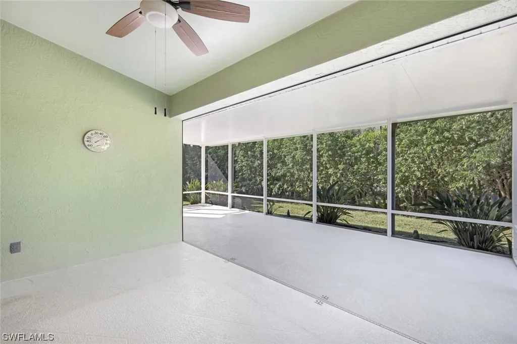 5485 Whitten Drive Naples FL 34104
