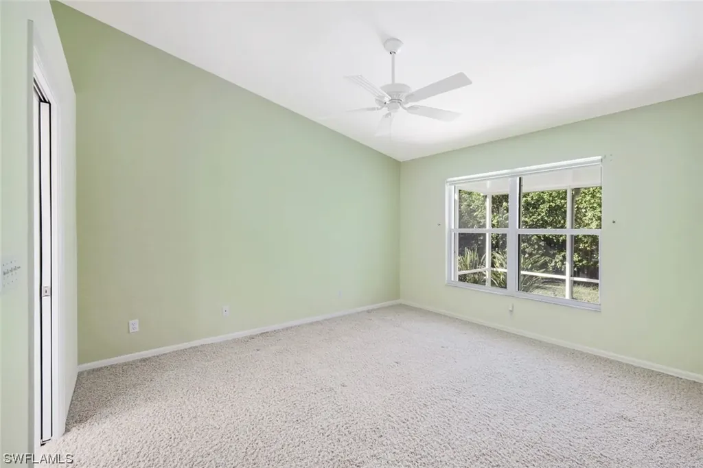 5485 Whitten Drive Naples FL 34104