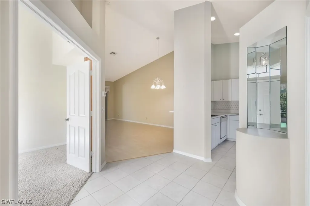 5485 Whitten Drive Naples FL 34104