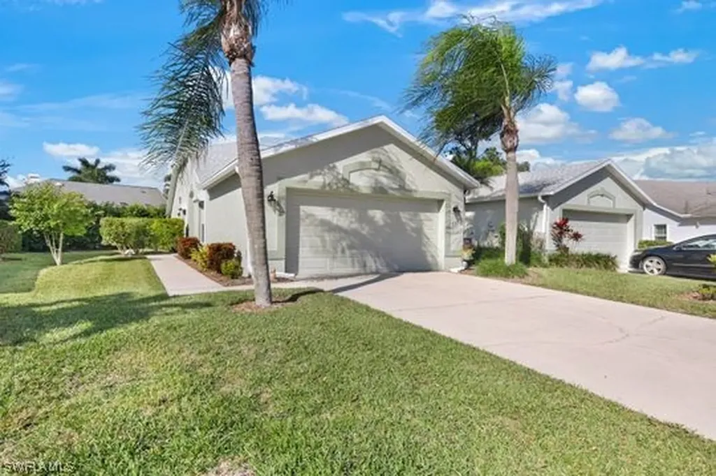 5485 Whitten Drive Naples FL 34104