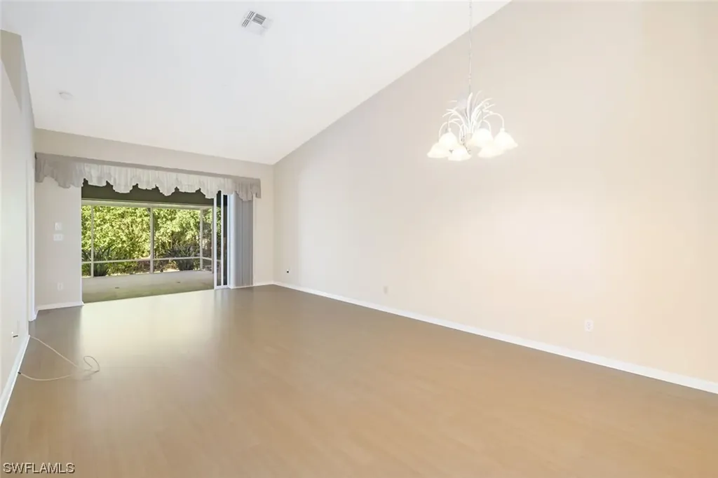 5485 Whitten Drive Naples FL 34104