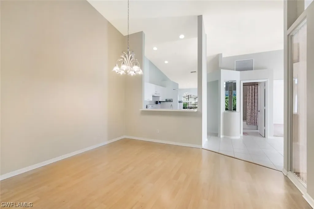 5485 Whitten Drive Naples FL 34104