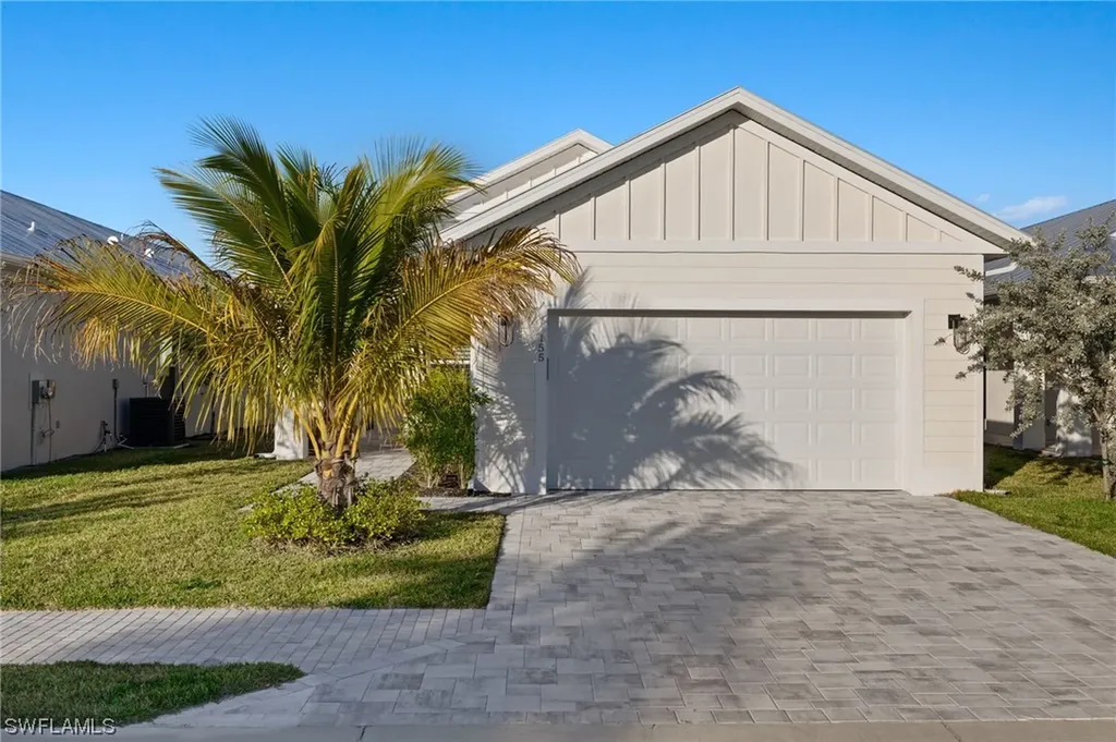 155 Cambria Lane Naples FL 34112