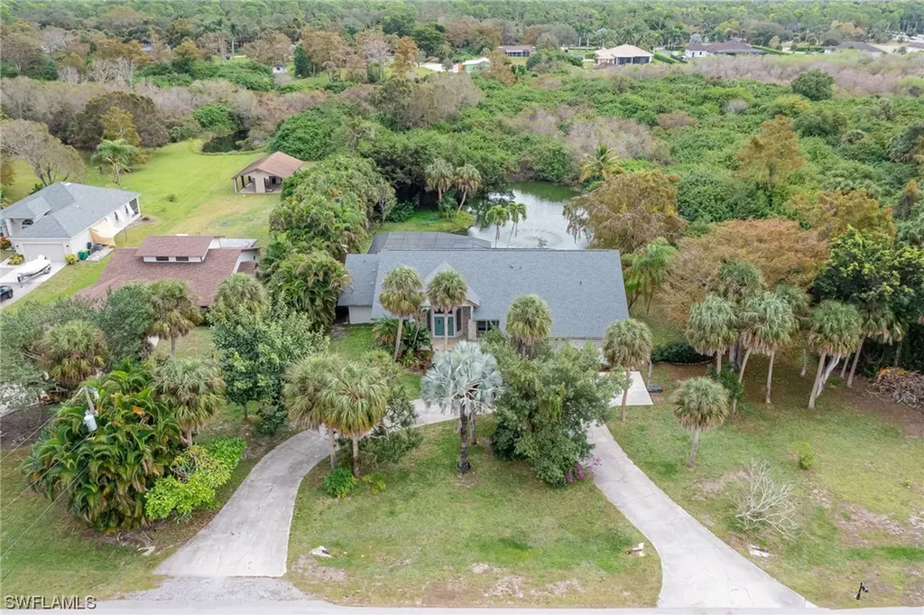2910 70th Street SW Naples FL 34105