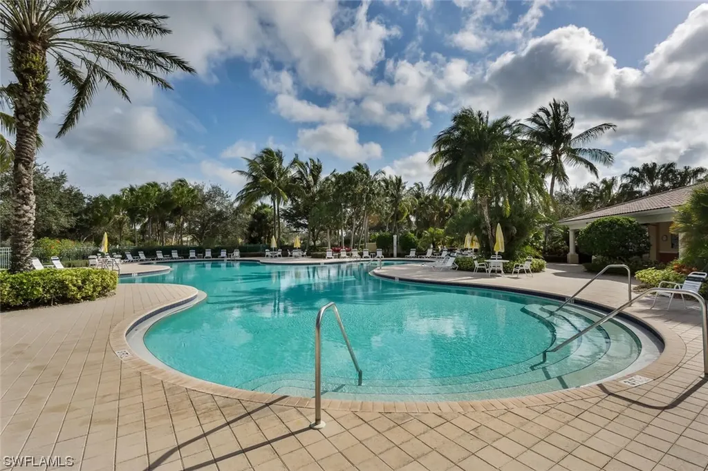 4811 Martinique Way Naples FL 34119