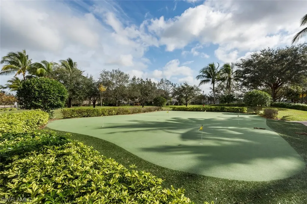 4811 Martinique Way Naples FL 34119