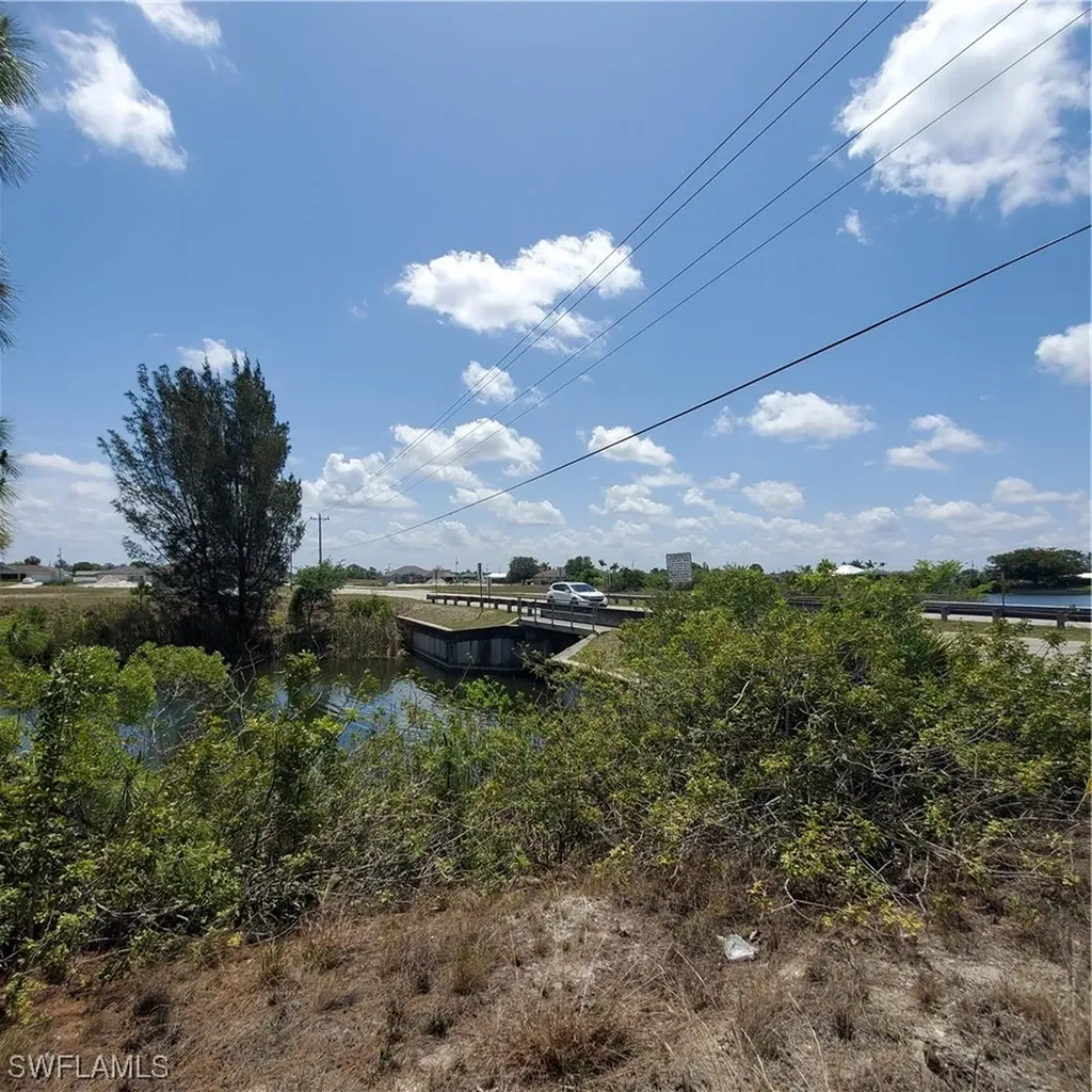 1601 NW 9th Place Cape Coral FL 33993