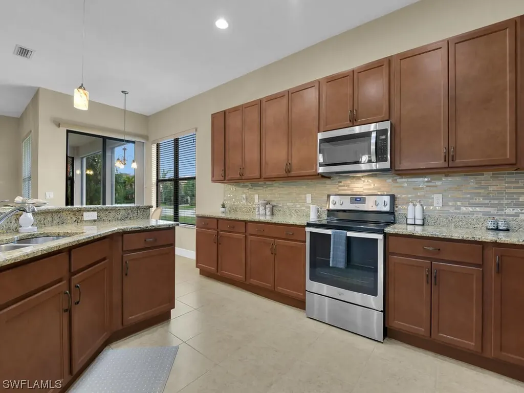 10253 Gulfstone Court Fort Myers FL 33913