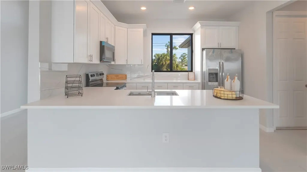 3340 NE 19th Avenue Cape Coral FL 33909