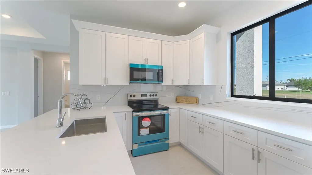 3340 NE 19th Avenue Cape Coral FL 33909